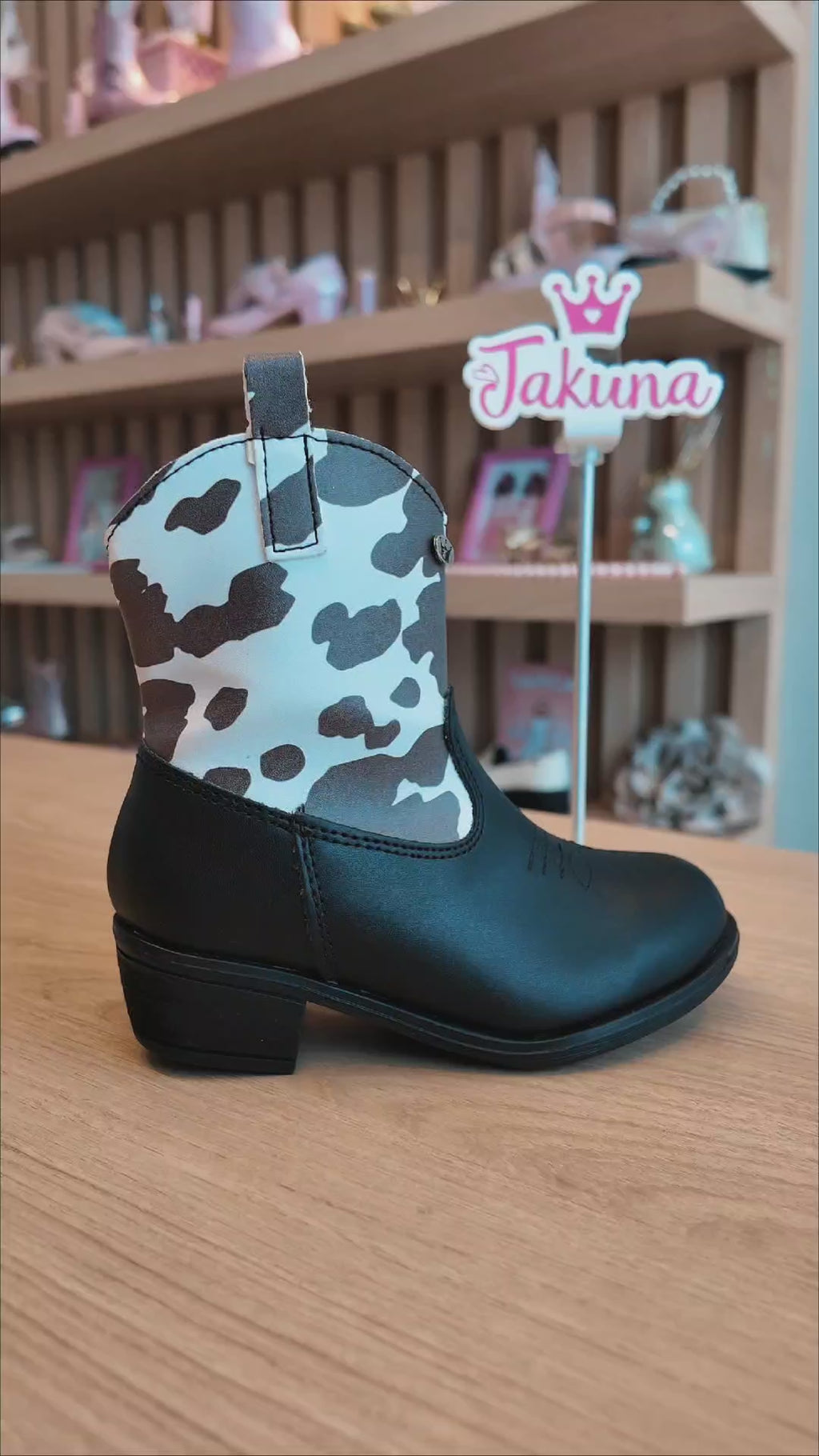 Bota vaquera negra para niña - cómoda y resistente | Jakuna